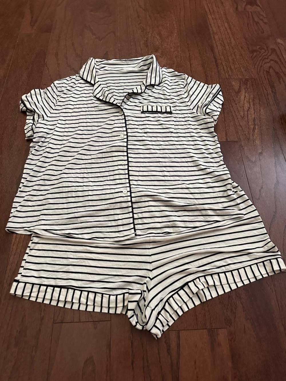 stars above White and Black Striped Short Sleeve Pajama Set